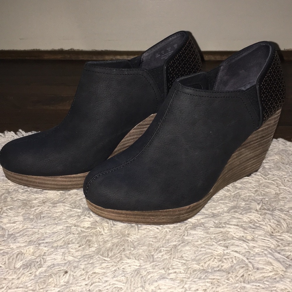 Dr Scholl’s Memory Foam Cool Fit Wedges